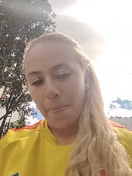 Angeel_white25 live