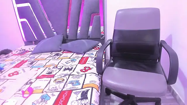 Natasha028_ live