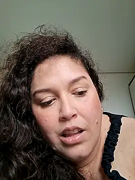 DEUSA_VAL_BBW profile