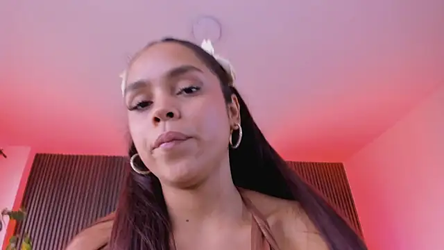 CarolineFyre live