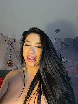 kiim_taaylor live