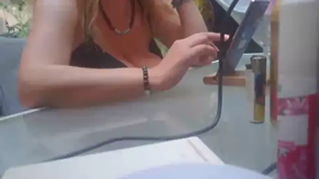 mad2moi live