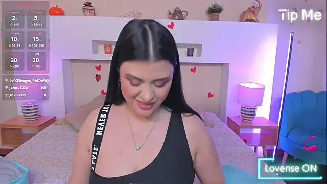 AnikaRomanoff_ live