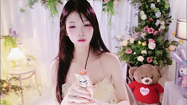 Zoe-001 live
