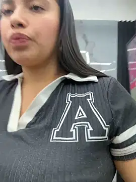 Miss_Bella_Flame live