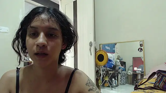 AlinaWoolf_ live
