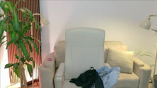 victoria___moon live