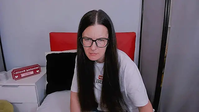 NadiaXlove live