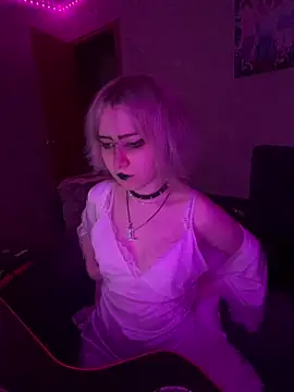 Sindy_Lou live