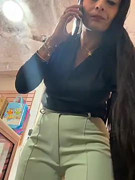 IsabellaMariet live