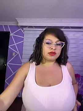 MiiaaJoness profile