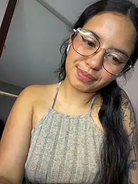 Rosita_forever_ live