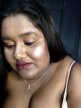 horny_diana live