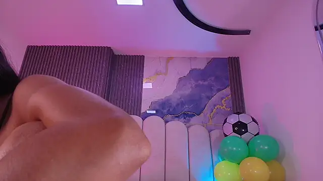 hot_dione live