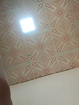 Sweet-Latina-Milf live