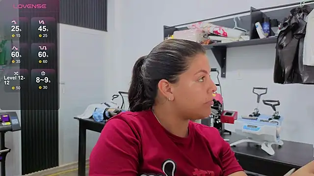 Daniela_mendoza26 live