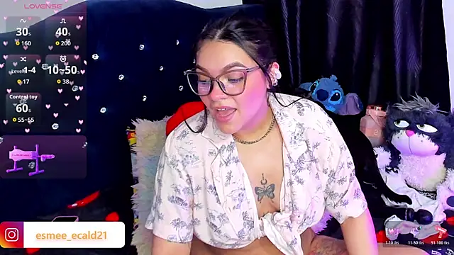 EsmeCaldwel live