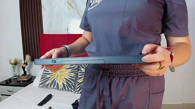 Mia__Bloom live