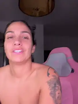 LaPetiteKim live