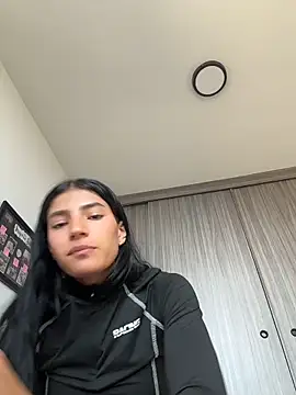 Ema_Rose_ live