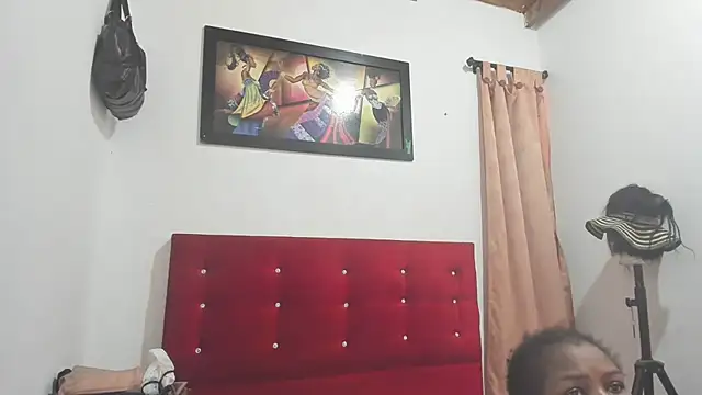 Alissamore3 live