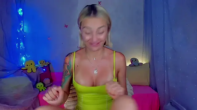 YourLizzyDoll live