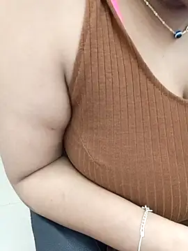 Divya_girl live