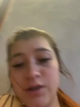 Karina_Leon live