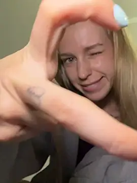 kira_mia live