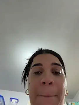 Siri_Luxx live