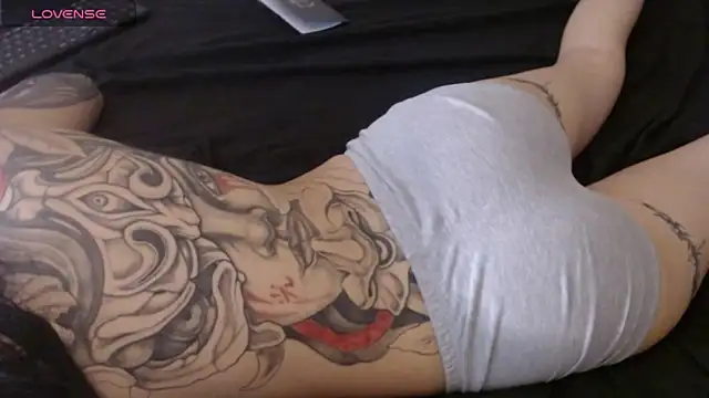 Mia_Nova00 live