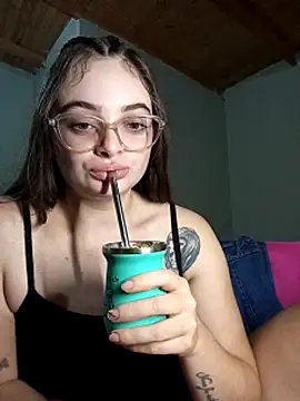 Emmacut live