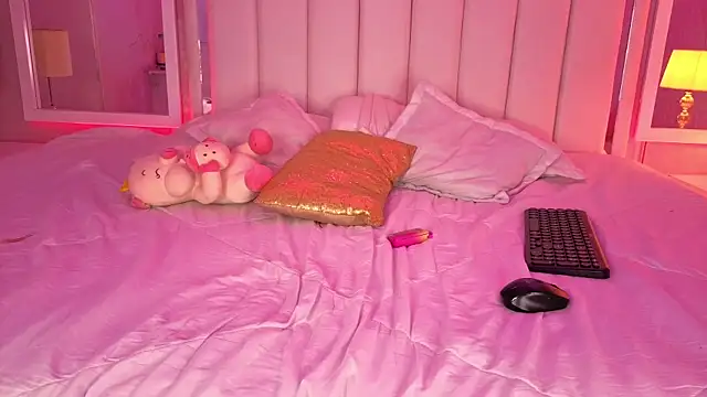 Alyana_Skinny live