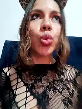 CleoDely live
