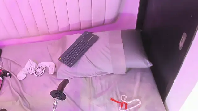 sharlotthe_bigass live