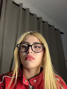 PrettyAshley_ live