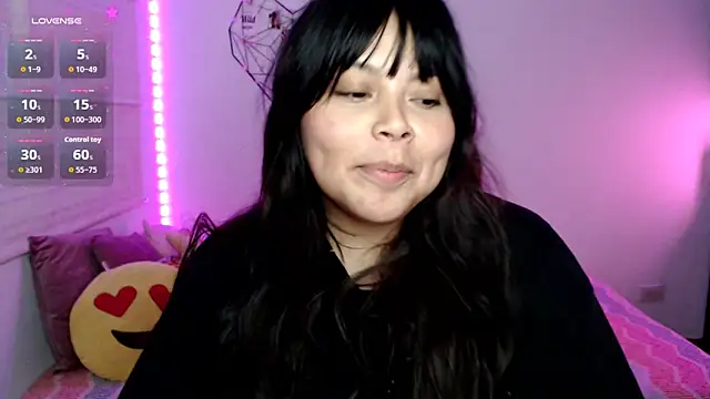 EllieMoonX live
