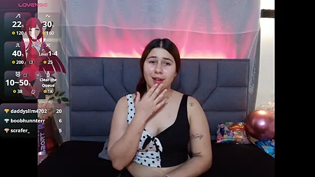 Inari_Joness live