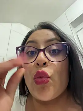 Angie_e live