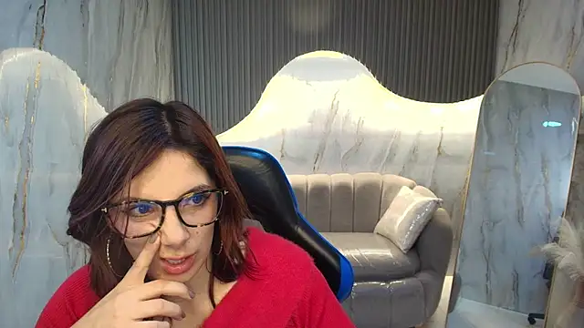 nadia_r_ live