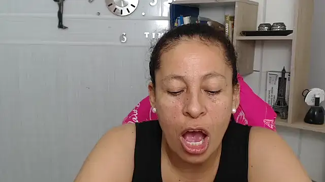 mature_martina live