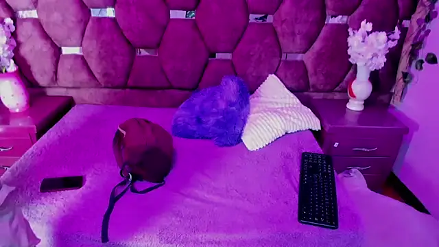 _Ivy_Luna live