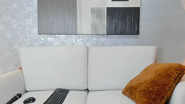 Lucia_jane live