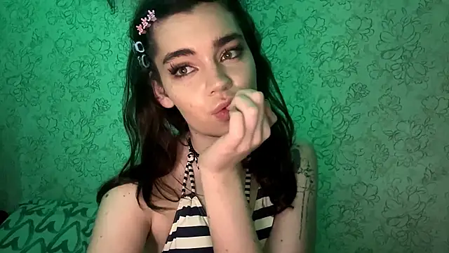 LaceyBatter live