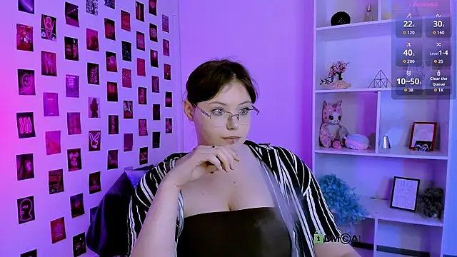 nikole_kitt live