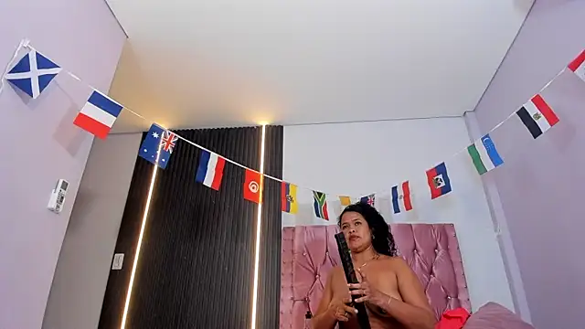 aisha_moore live