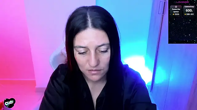 Saskyaa live