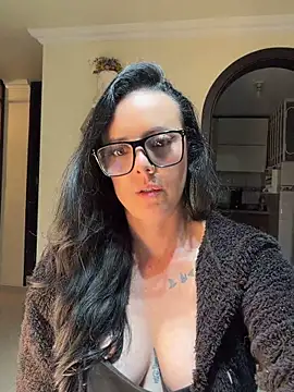 AndreaValencia live