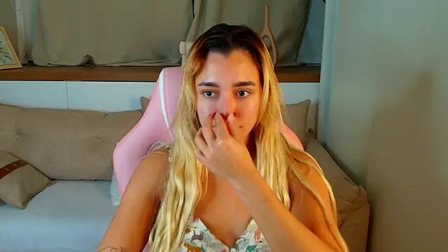 Luuna_Velvvet live