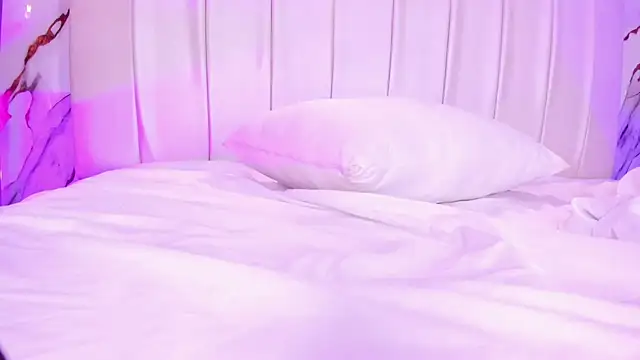 LovelyEyesx live